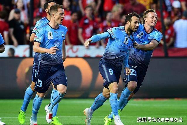 领先大半场末节被逆转，中国男篮长沙热身赛收获一胜一负